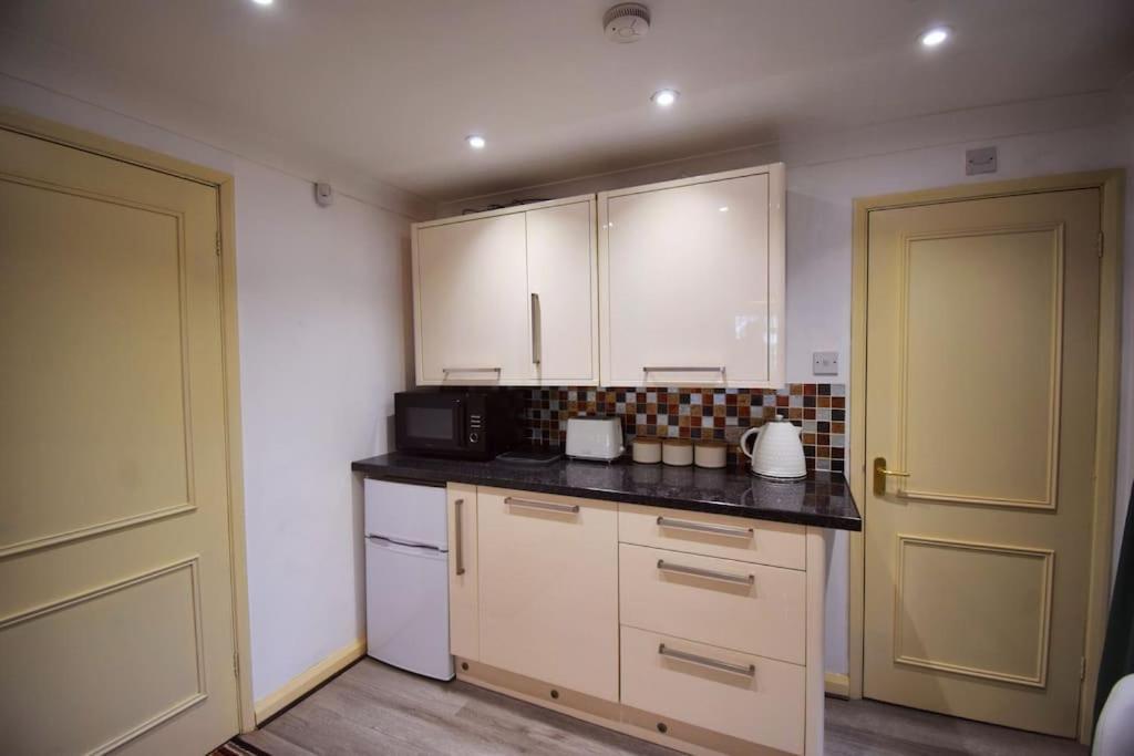 Mermaid Cottages Frinton-on-Sea Esterno foto