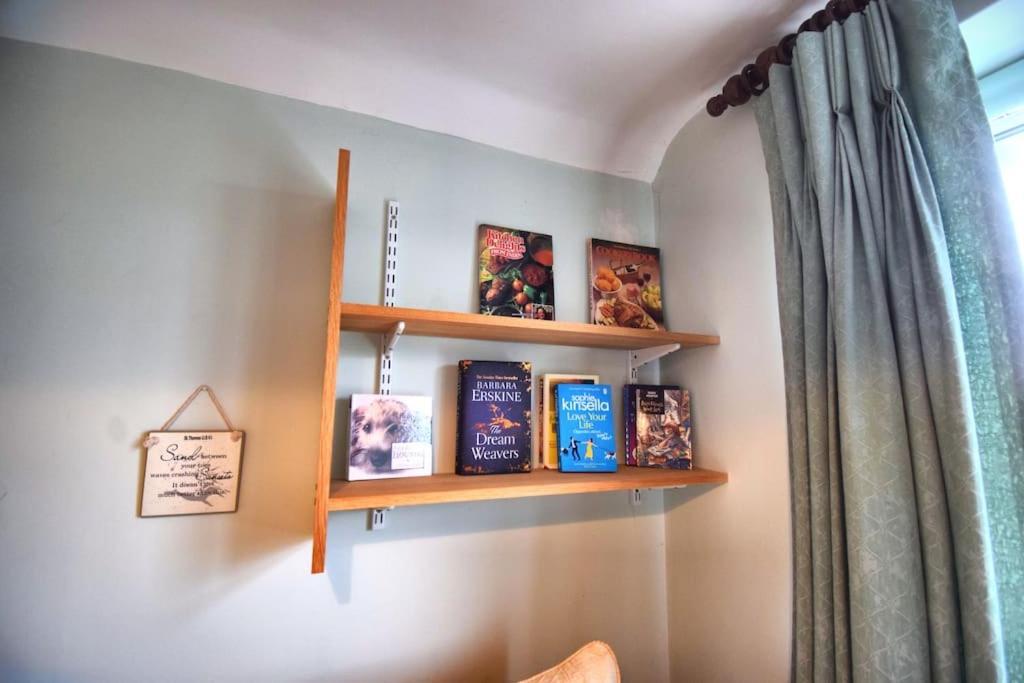 Mermaid Cottages Frinton-on-Sea Esterno foto